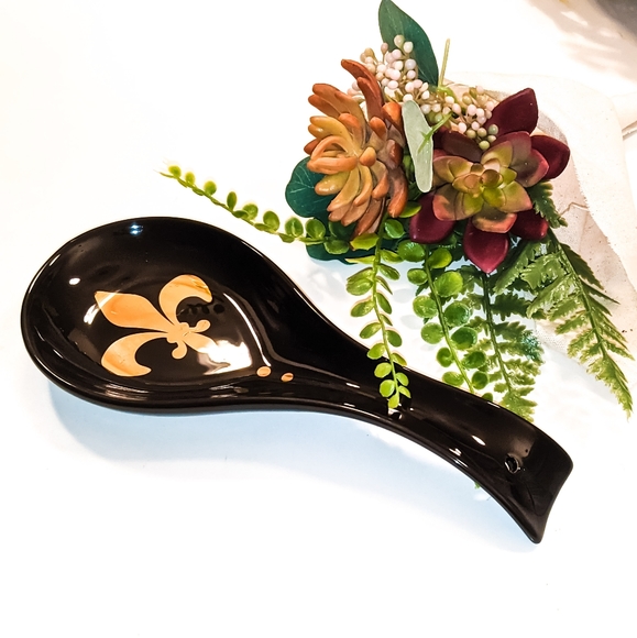 Porcelain Spoon Rest with Gold Fleur De Lis in Shiny Black - Picture 6 of 8